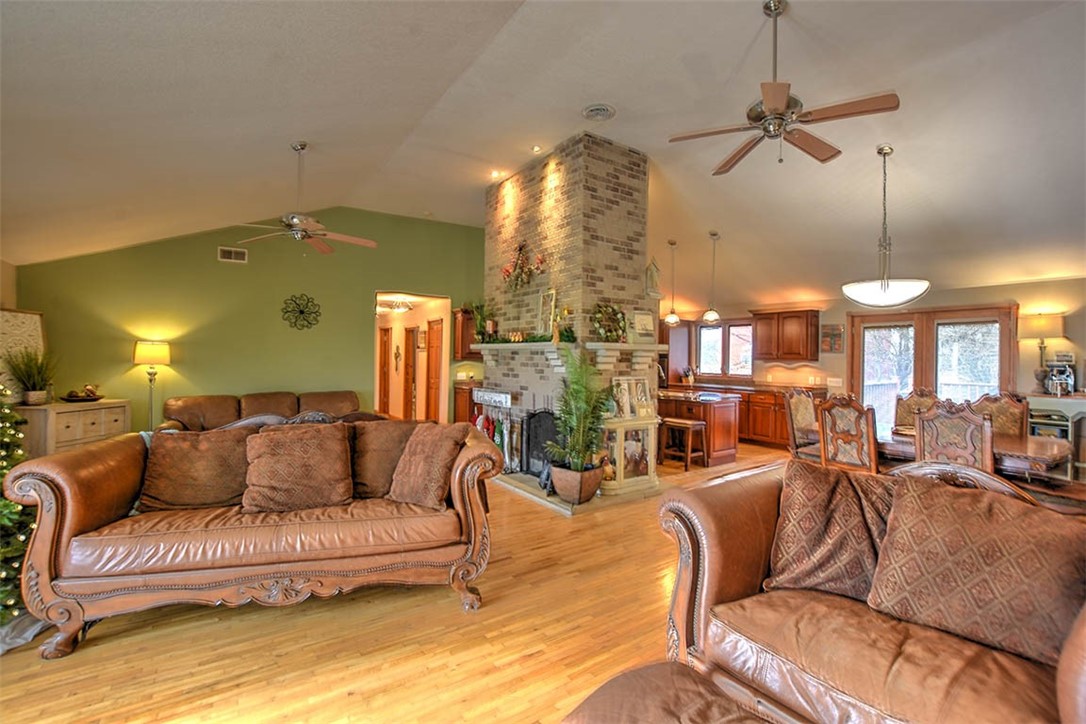 2112 E Elwin Road Property Photo 14