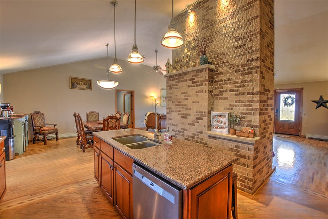 2112 E Elwin Road Property Photo 24