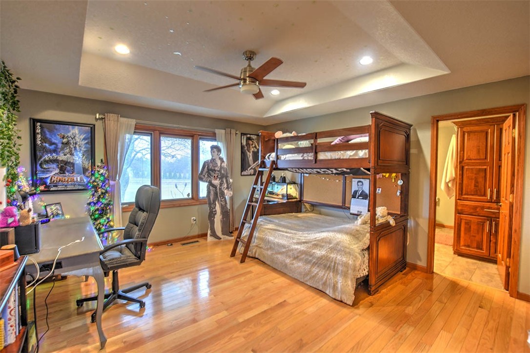 2112 E Elwin Road Property Photo 27