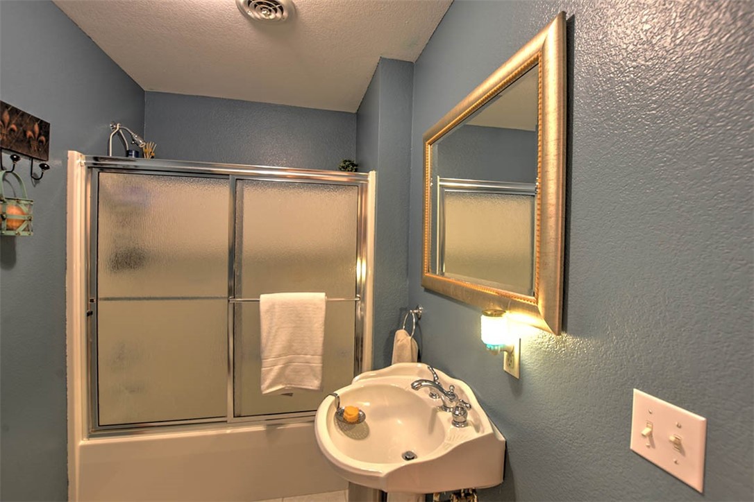 2112 E Elwin Road Property Photo 33