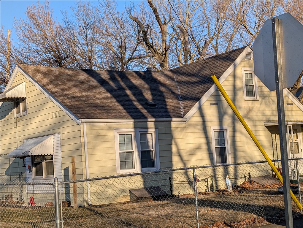 504 W King Street Property Photo