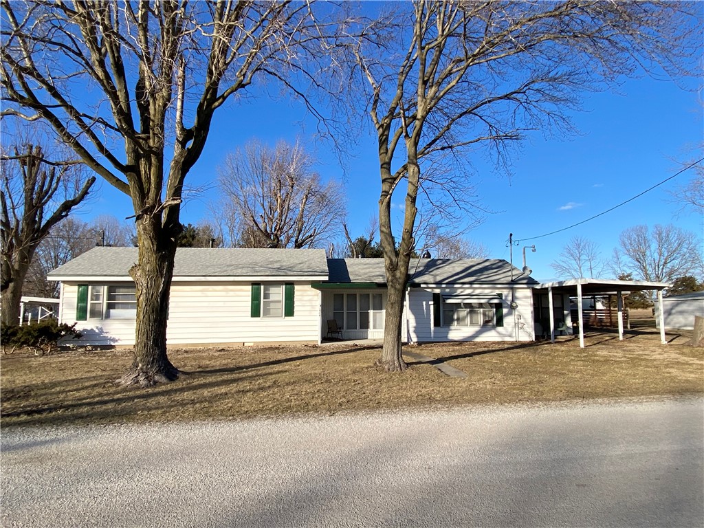 224 E 9th Street Property Photo