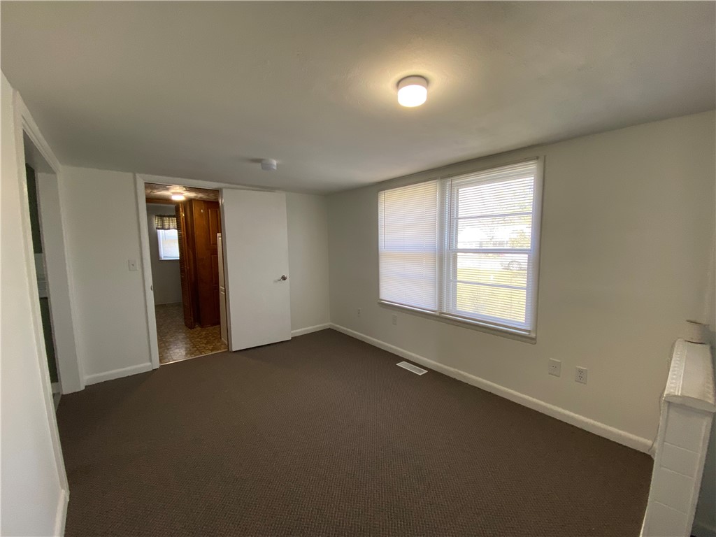 224 E 9th Street Property Photo 12