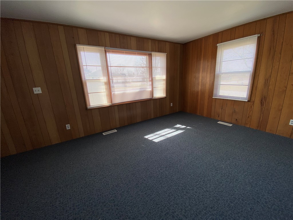 224 E 9th Street Property Photo 17