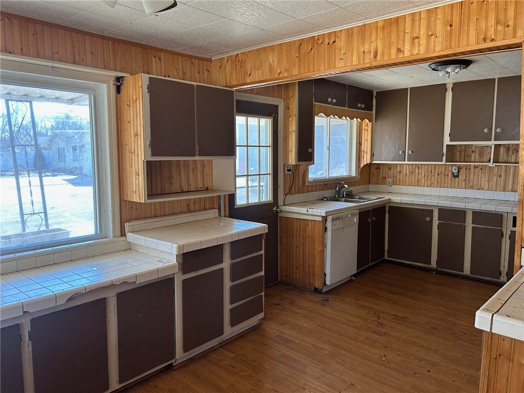 559 N Excelsior Road Property Photo 5