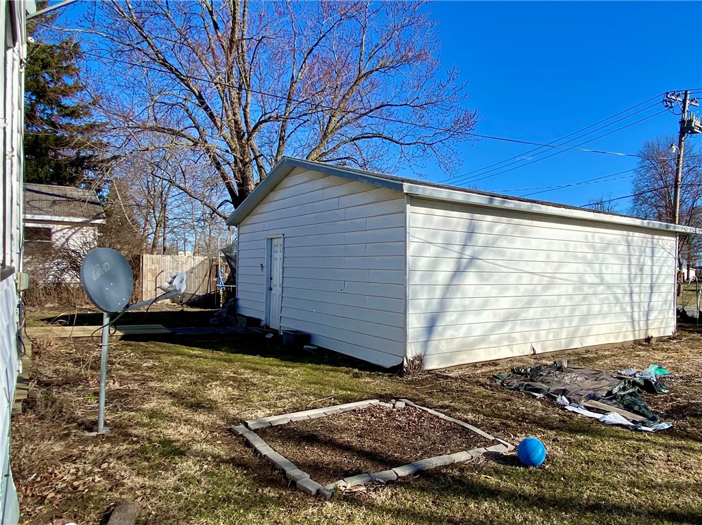 605 E Jefferson Avenue Property Photo 14