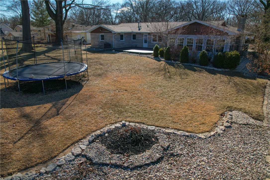 1423 Woodridge Drive Property Photo 6