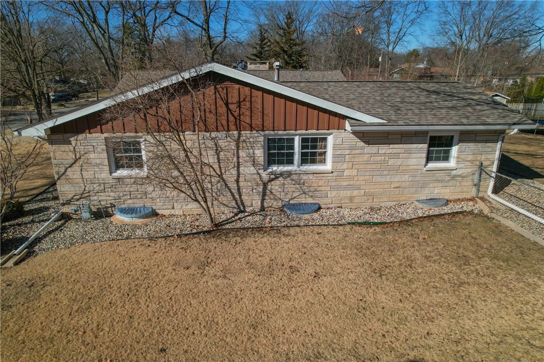 1423 Woodridge Drive Property Photo 10