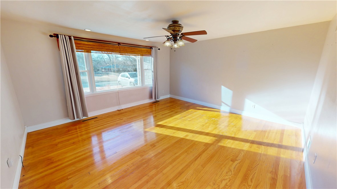 1423 Woodridge Drive Property Photo 16