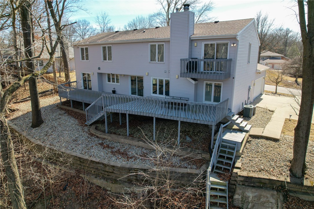1203 Lakeridge Court Property Photo 7