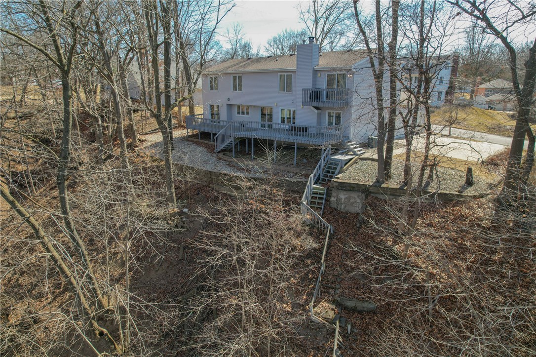 1203 Lakeridge Court Property Photo 8