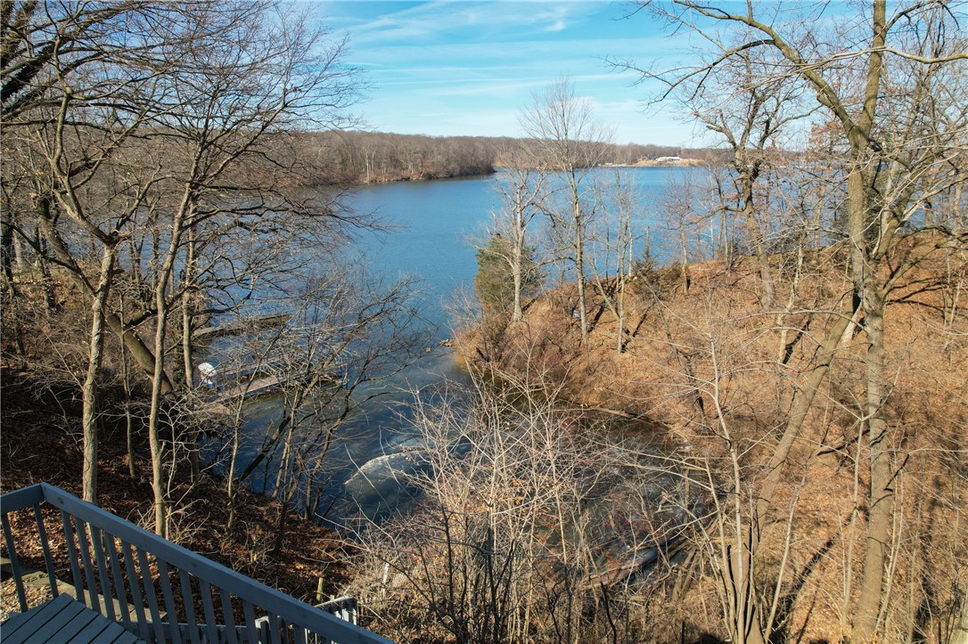 1203 Lakeridge Court Property Photo 9