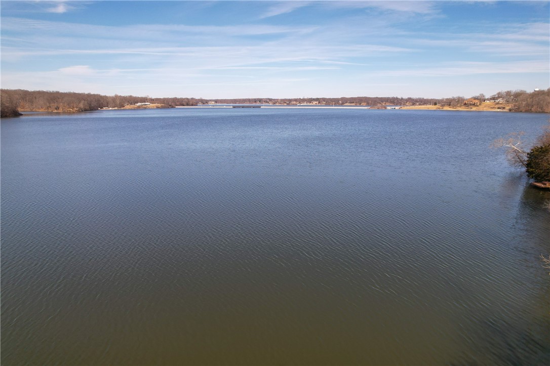1203 Lakeridge Court Property Photo 11