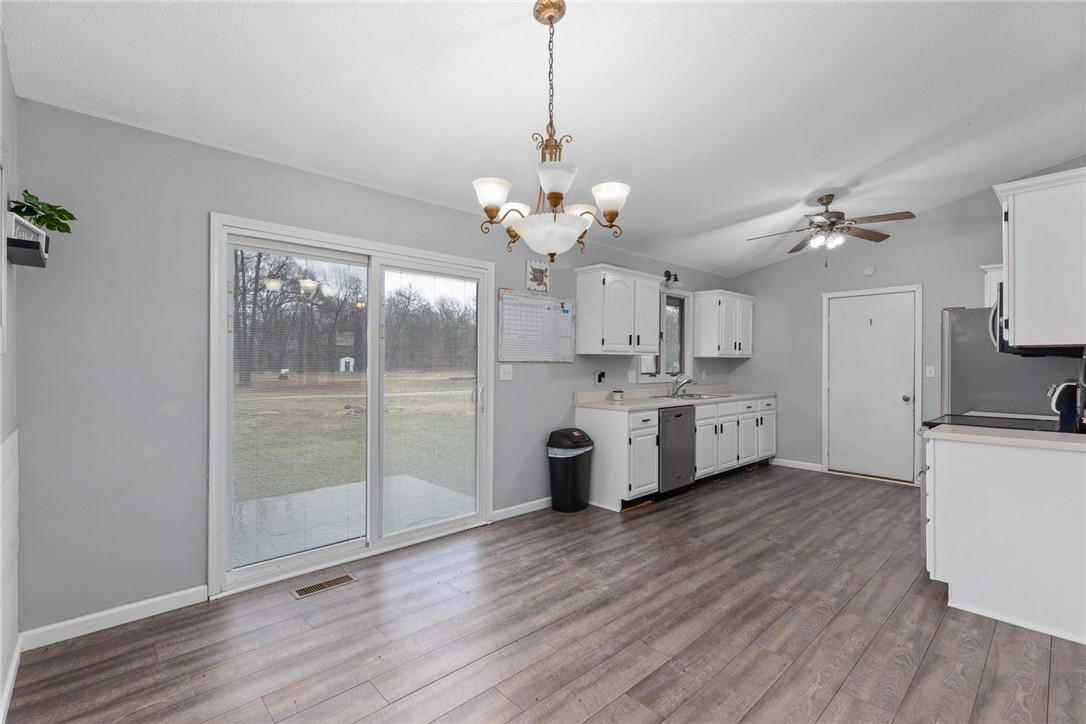 9810 Loy Chapel Road Property Photo 9