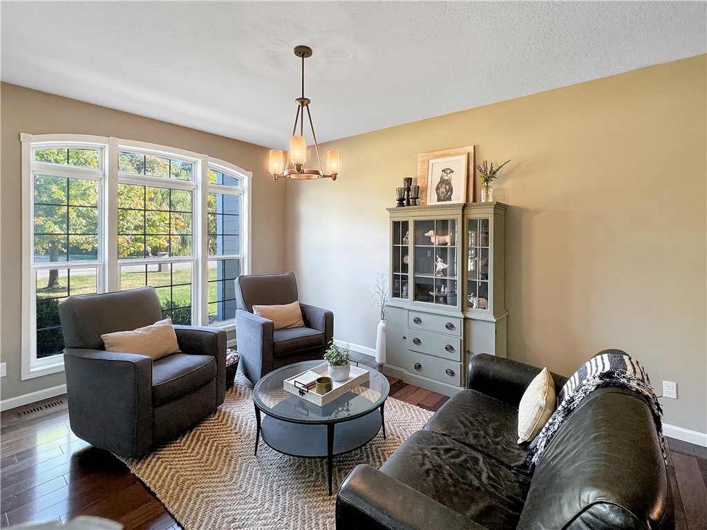 23 Stonegate Drive Property Photo 6