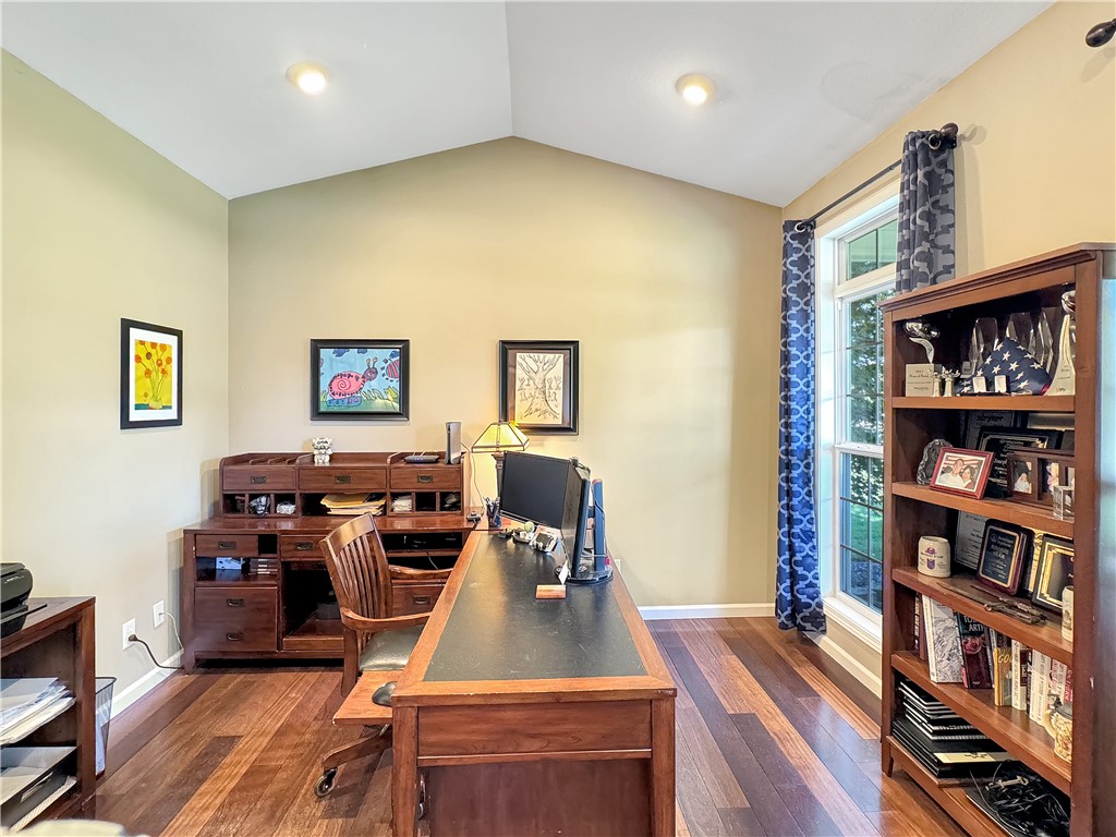 23 Stonegate Drive Property Photo 16