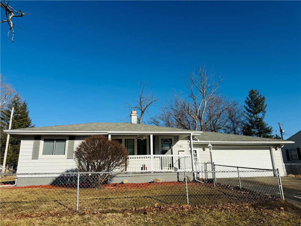 1740 N Dennis Avenue Property Photo 1