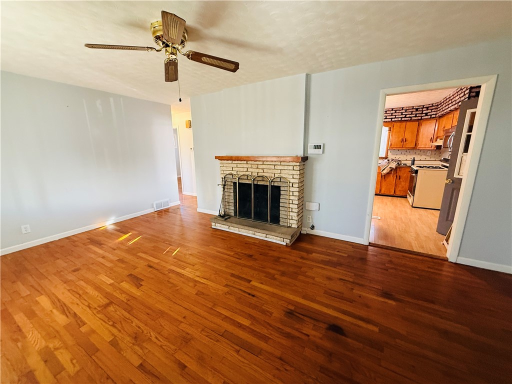 1740 N Dennis Avenue Property Photo 5