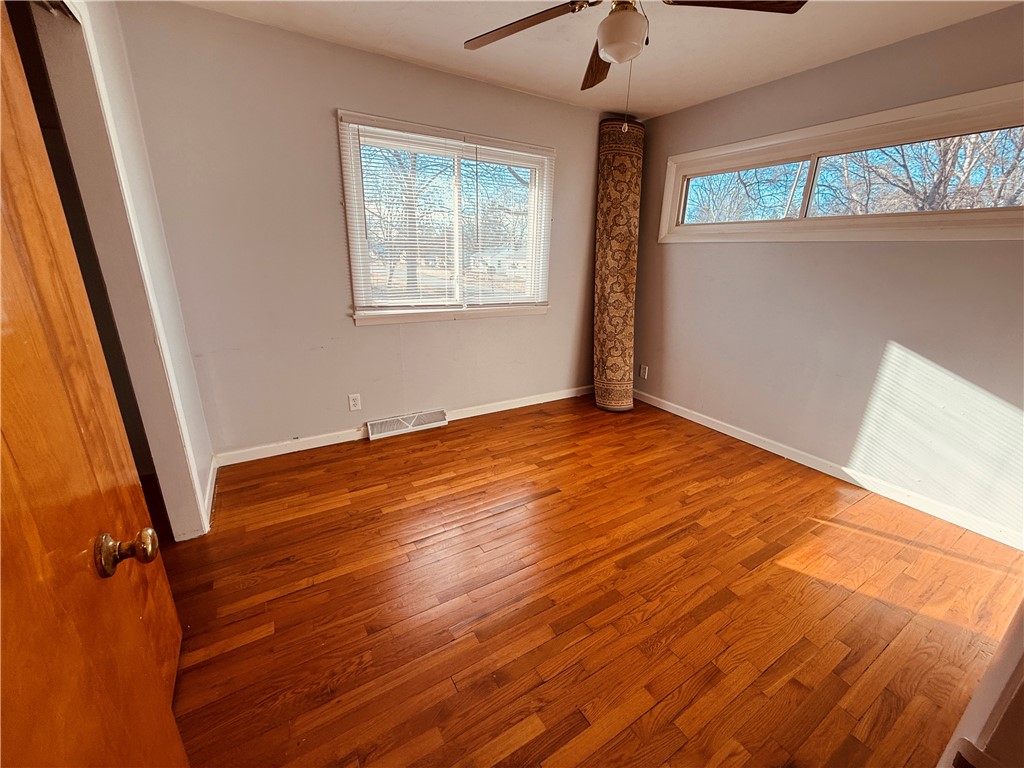 1740 N Dennis Avenue Property Photo 16