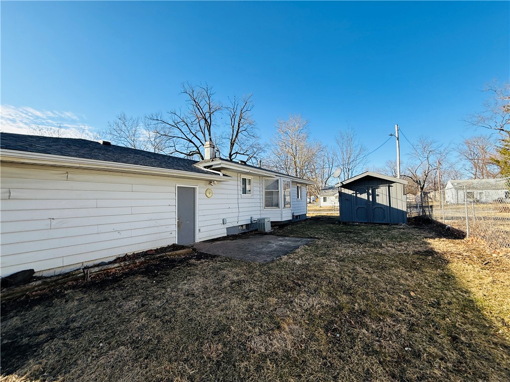1740 N Dennis Avenue Property Photo 32