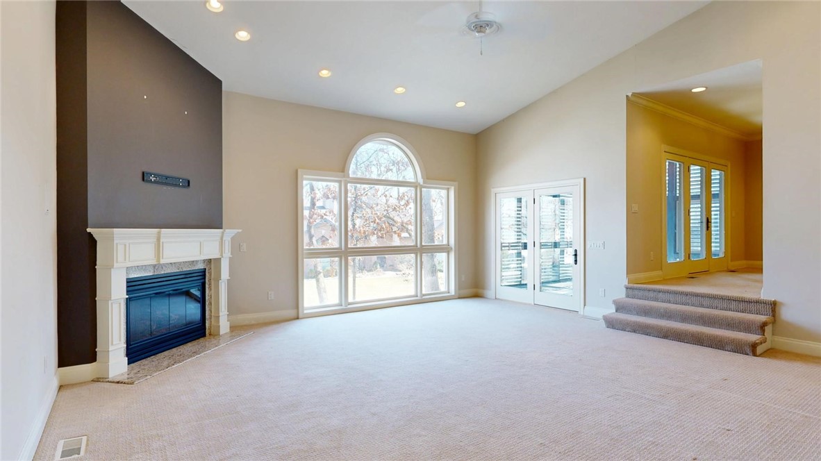35 Lake Point Court Property Photo 7