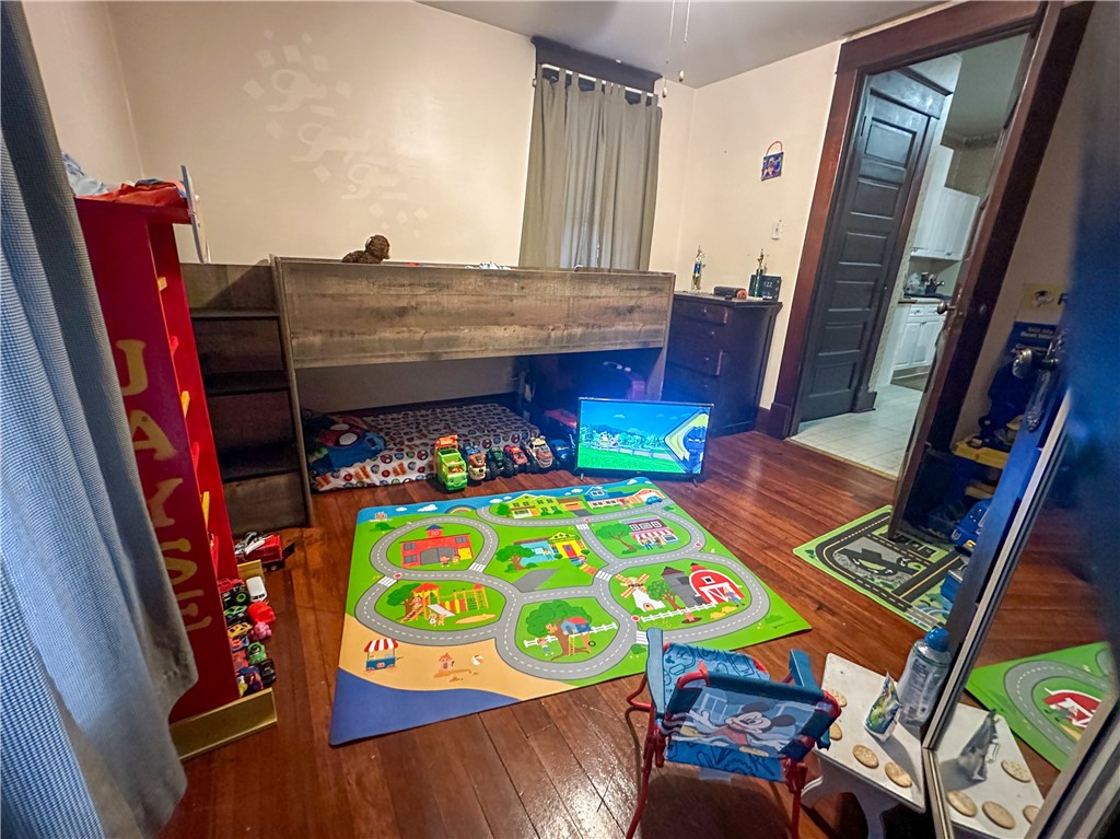 711 Vance Street Property Photo 11