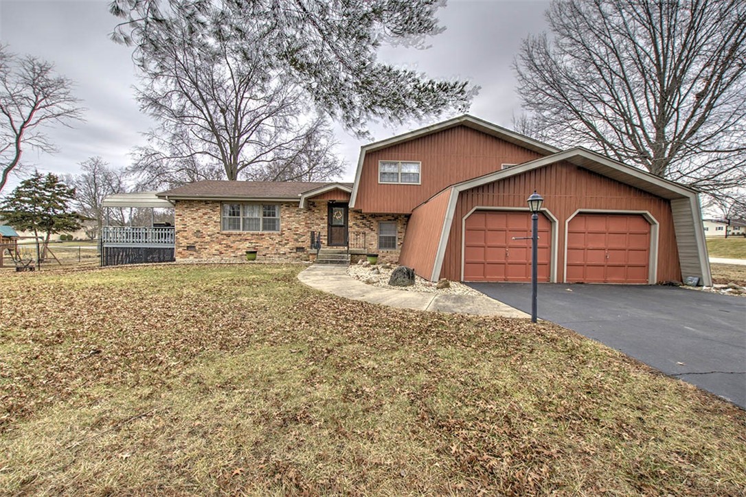 1517 Cottage Drive Property Photo 1
