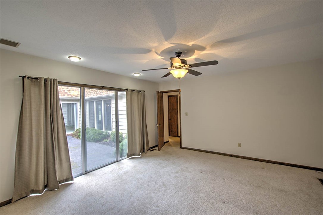645 Crestline Drive Property Photo 15