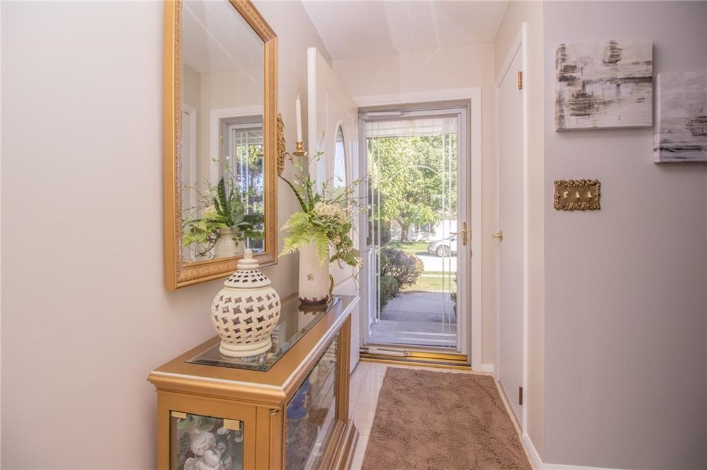 325 Linden Lane Property Photo 2