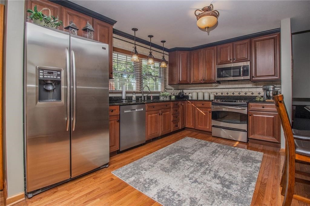 325 Linden Lane Property Photo 11