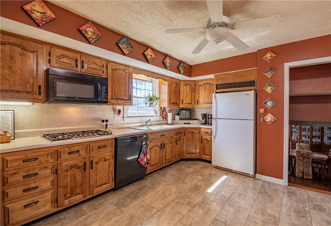 75 Ridgedale Drive Property Photo 8