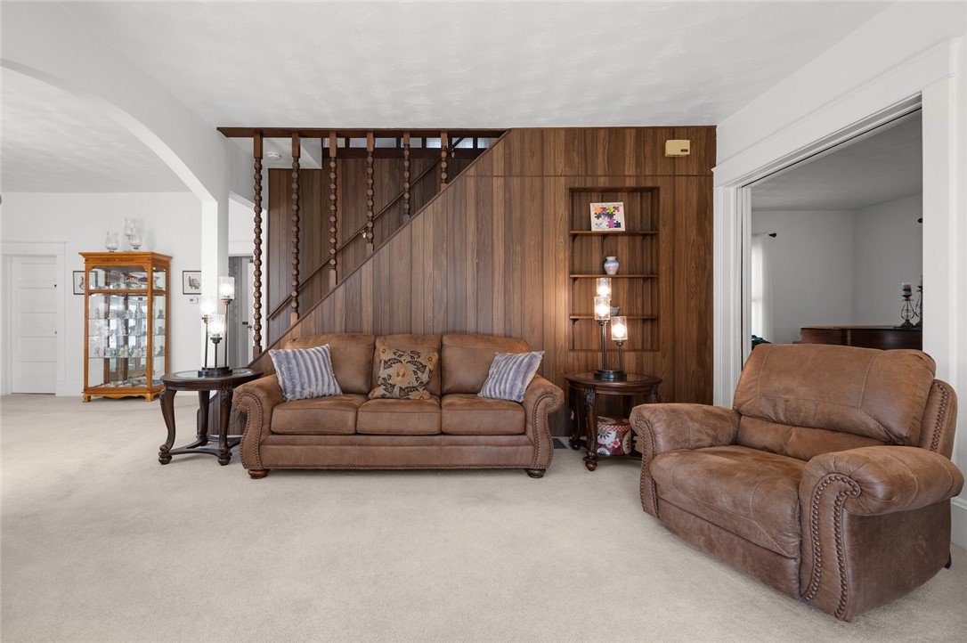 523 E Madison Avenue Property Photo 11