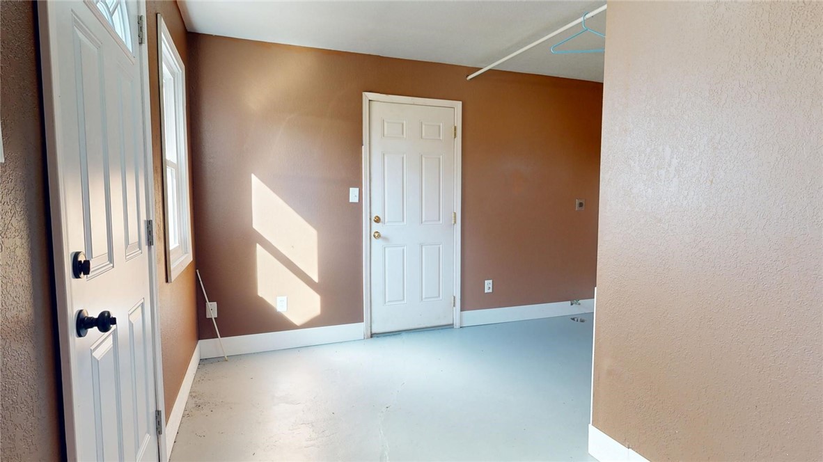3324 E Fulton Avenue Property Photo 14