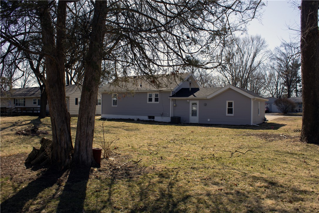 3324 E Fulton Avenue Property Photo 17