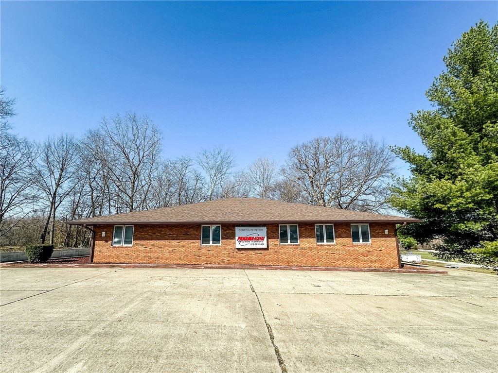 Newton Real Estate Listings Main Image