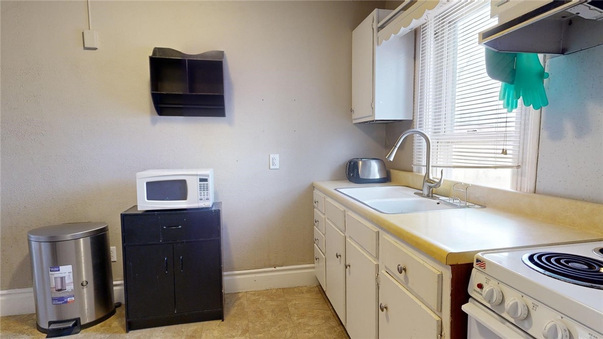 1010 W Main Street 2 Property Photo