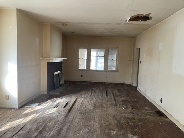 1746 N Graceland Avenue Property Photo 3
