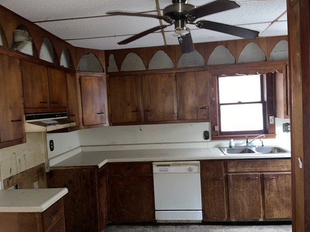 1746 N Graceland Avenue Property Photo 5