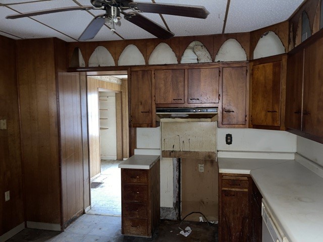 1746 N Graceland Avenue Property Photo 6