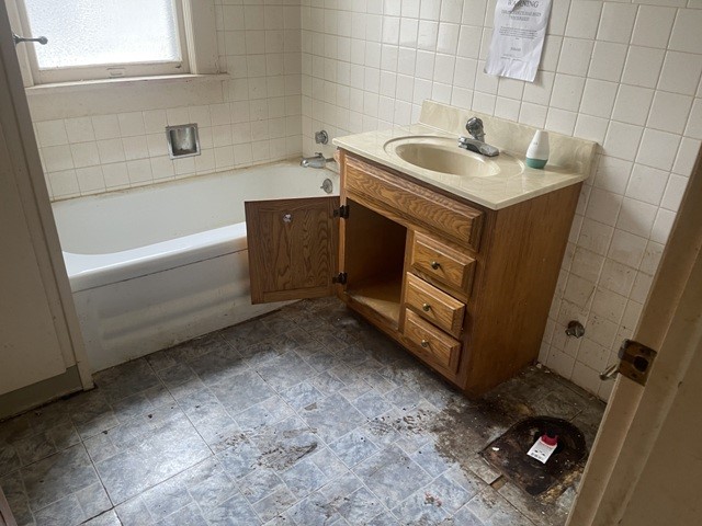 1746 N Graceland Avenue Property Photo 16