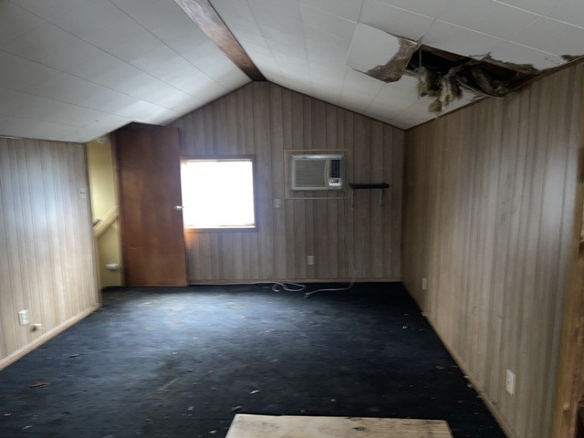 1746 N Graceland Avenue Property Photo 18