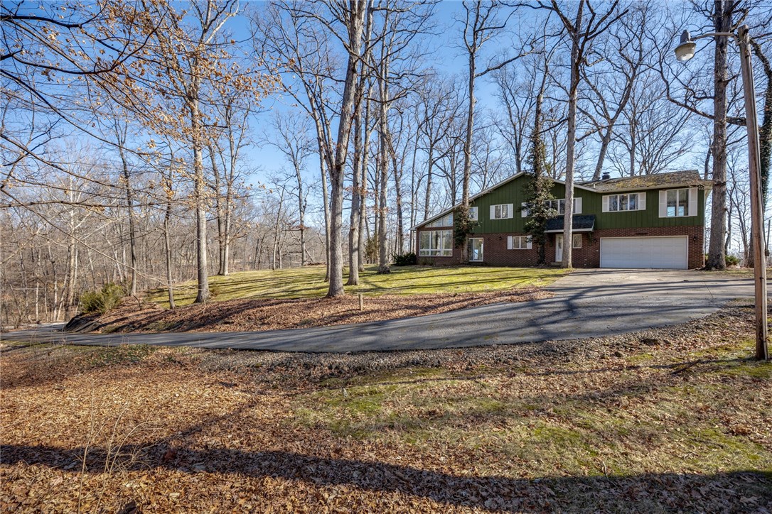 2 Woodbird Drive Property Photo 5
