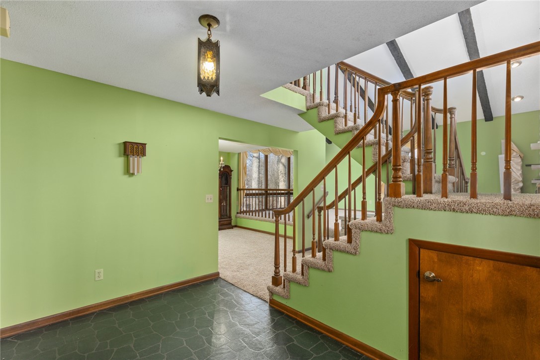 2 Woodbird Drive Property Photo 10