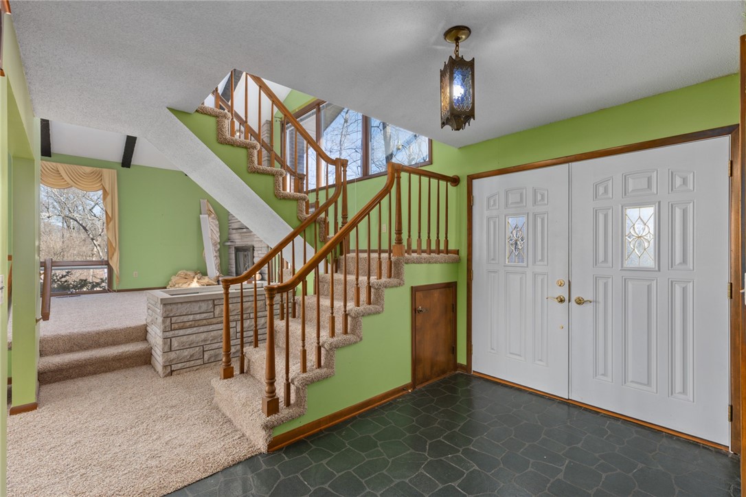 2 Woodbird Drive Property Photo 11