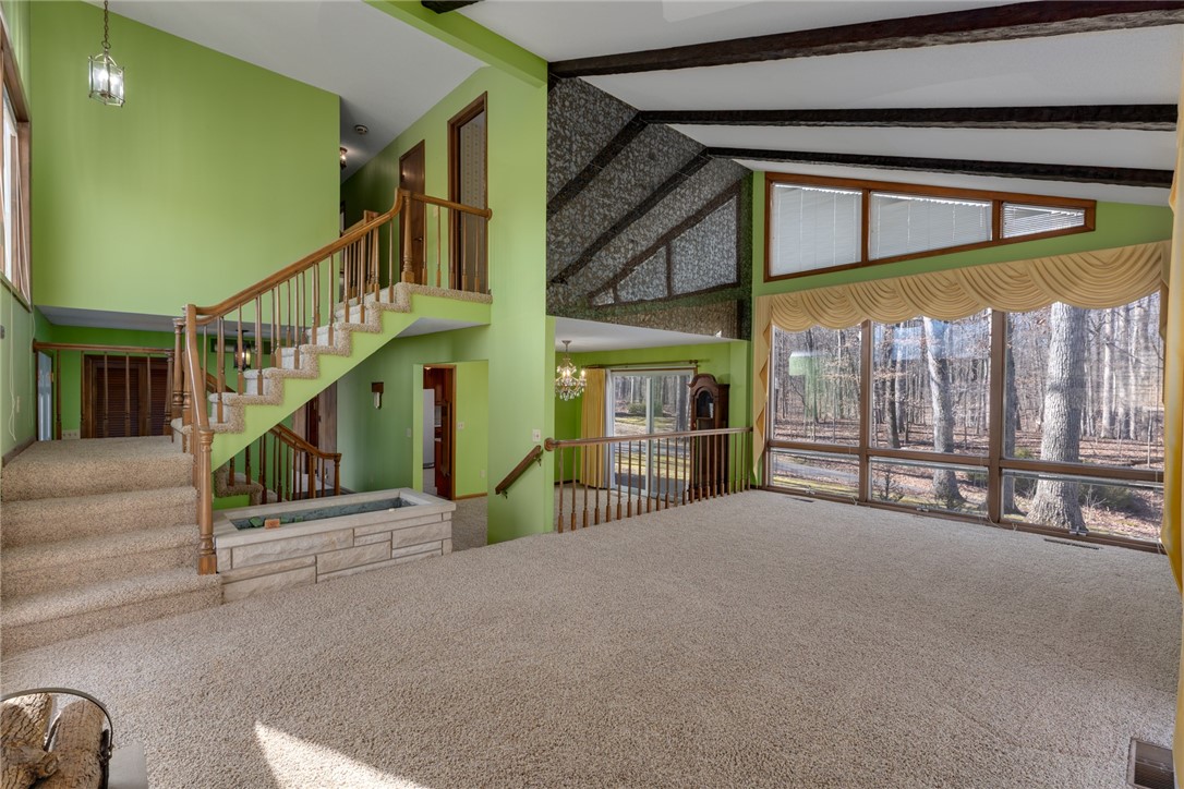 2 Woodbird Drive Property Photo 14