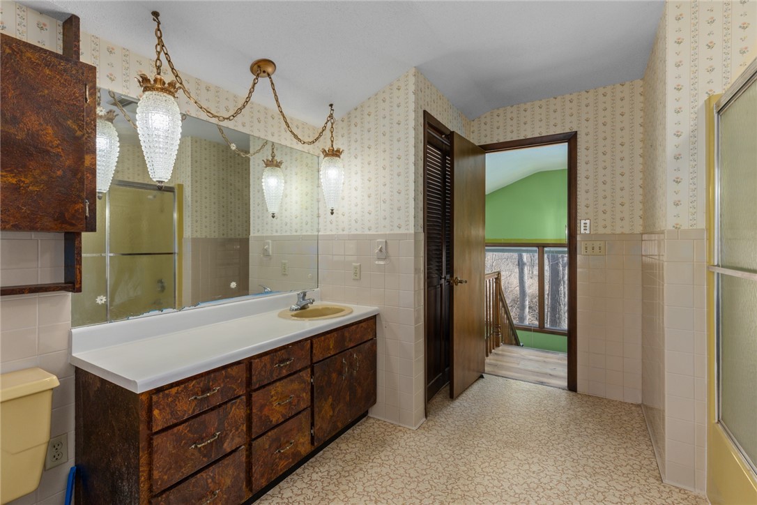 2 Woodbird Drive Property Photo 28