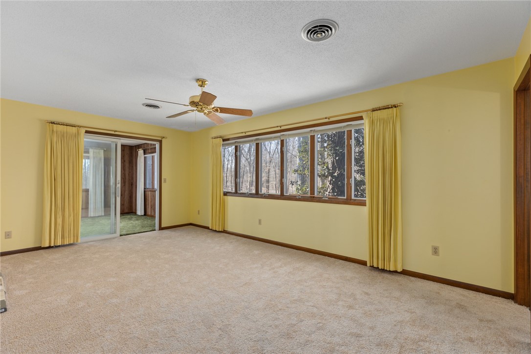 2 Woodbird Drive Property Photo 31