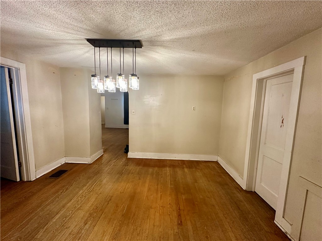 502 E Wood Street Property Photo 9