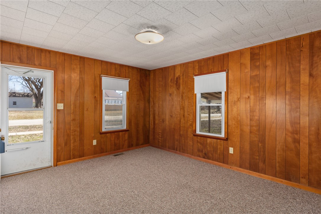 205 Charles Street Property Photo 4