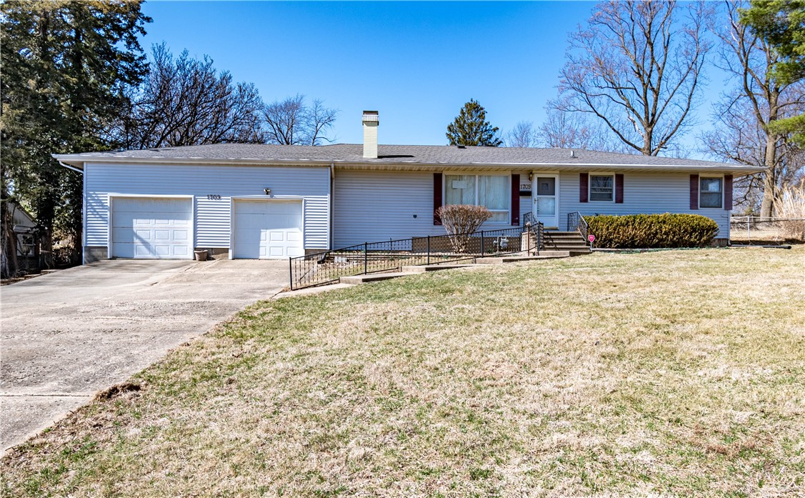 1709 N Florian Avenue Property Photo